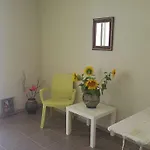 The Yellow House 3* Ahtopol